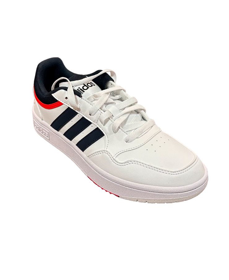 Tenis Adidas con franjas negras