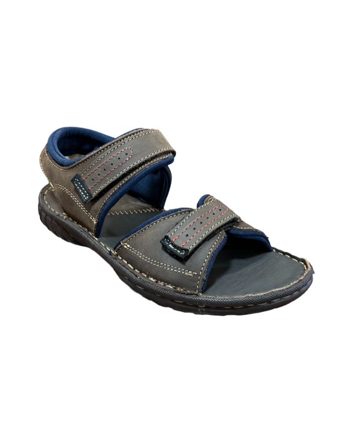 Sandalia Vandana con velcro color cafe
